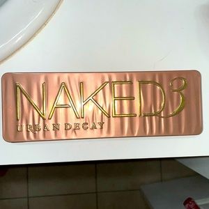 Naked 3 Eyeshadow Palette